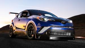 Toyota C-HR R-Tuned 2017 года
